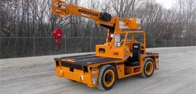 Front view of the Broderson IC-40 carry deck crane.