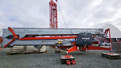 Potain HUP 30-40 self erecting crane getting ready for swork