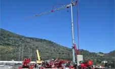 HUP 30-40 tracks help you move and set up on soft ground.